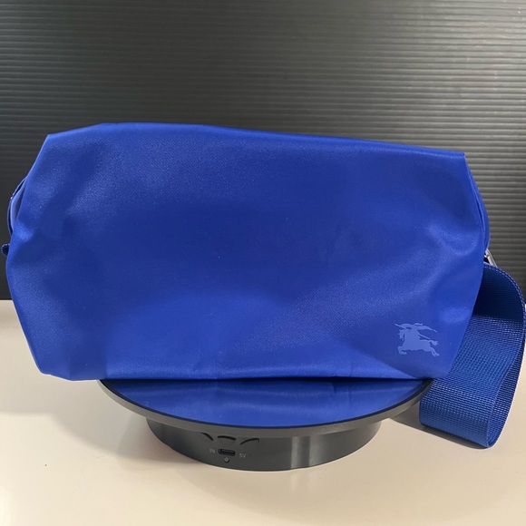 Burberry travel pouch - Picture 1 of 9